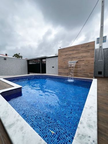 Casa Com Arquitetura Contemporanea 767911