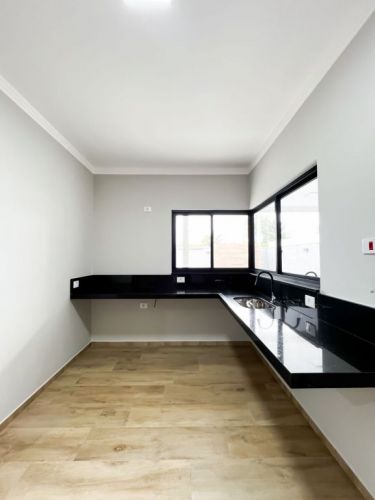 Casa Com Arquitetura Contemporanea 767913