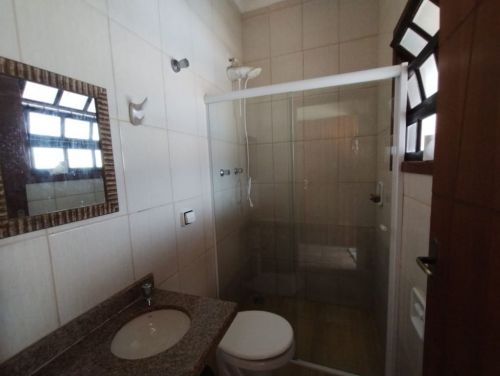 Casa de 3 dormitórios 3 banheiros com piscina- Itanhaém 701611