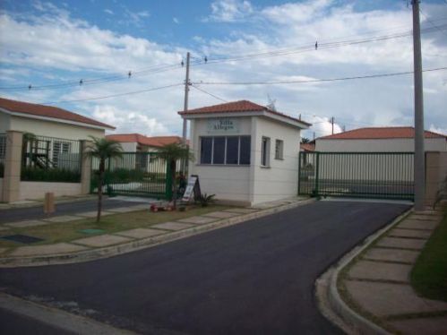 Casa de 3 dorms duas vagas em condominio fechado com lazer completo 776238