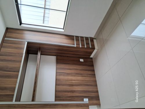 Casa Duplex no Santa Branca à 8 minutos caminhando do Vertedouro da Pampulha.casa toda reformada com área gourmet para passar bons momentos com a família.terreno: 90m²área Construída: 115m² 774817