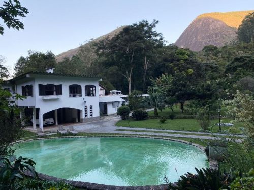 Casa em Araras - Petrópolisrj - 02 dormitórios - Locação 776515