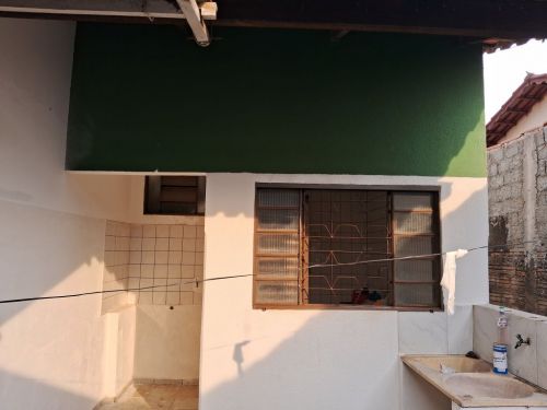 Casa em Trindade  3 quartos c 1 suíte quitada  751255