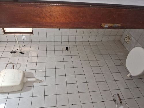 Casa em Trindade  3 quartos c 1 suíte quitada  751258