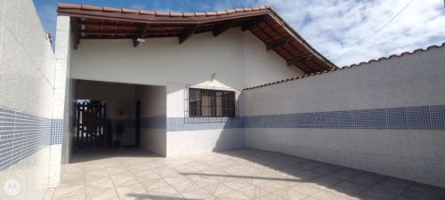 Casa Mongagua 02 dormitorios com edicula 100 metros do mar  748373