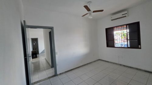 Casa na região da Pampulha more a menos de 1km da lagoa da Pampulha. Lote 360mt. Próximo a Lagoa e Av Portugal   Bairro Copacabana 774057