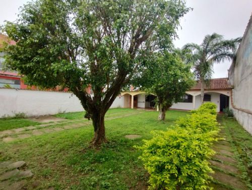 Casa no Bopiranga Itanhaém perto do comércio local Cod:002 005 698226