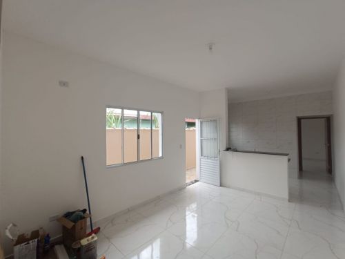 Casa nova com 2 quartos sendo uma suíte à venda em Itanhaém litoral sul de Sp 703798