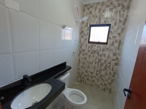 Casa nova em Itanhaém litoral sul do estado de Sp com 2 quartos sendo uma suíte e piscina em alvenaria 703898