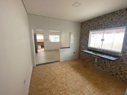 Casa nova pronta para morar no Balneário Samas em Mongaguá Com piscina e churrasqueira  689684