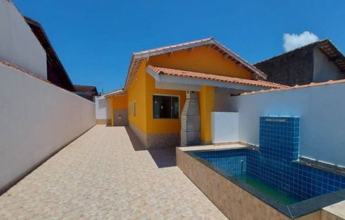 Casa nova pronta para morar no Balneário Samas em Mongaguá Com piscina e churrasqueira  689690