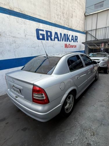 Chevrolet Astra Sedan 2.0 Gasolina Expression 2002 747575