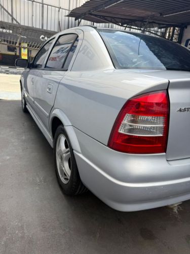 Chevrolet Astra Sedan 2.0 Gasolina Expression 2002 747578