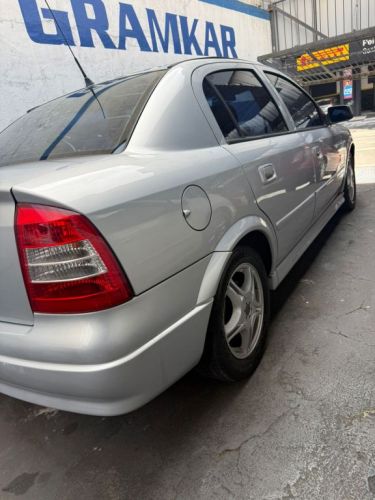Chevrolet Astra Sedan 2.0 Gasolina Expression 2002 747579