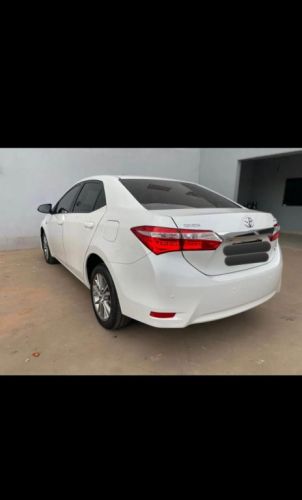 Corolla 2.0 ótimo estado de conservação Documentação okpneus meia vida. 762135