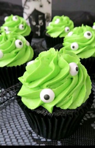 Cupcake Verde com Olhos 760654