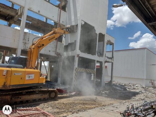 Demolidora Ferreira Lima - Demolição e Locação De Máquinas Para Terraplenagem 654202