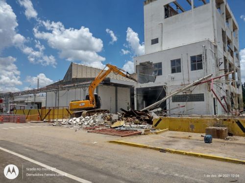 Demolidora Ferreira Lima - Demolição e Locação De Máquinas Para Terraplenagem 758965