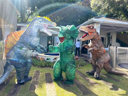 Dinossauros personagens vivos Festa Trex  736919