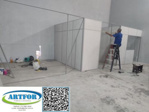 Divisórias na Cor Cimento Queimado Venda e Instalação Inclusa no Valor M2 767920 Divisórias na Cor Cimento Queimado Venda e Instalação Inclusa no Valor M2 767920