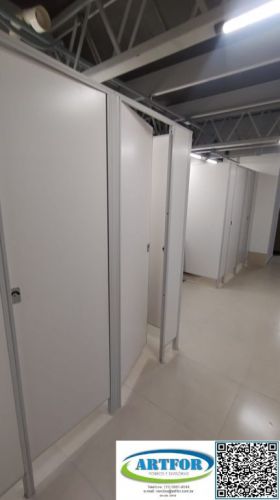 Divisórias Sanitárias de Baixo Custo Instaladas. Divisórias para Banheiros. 785404 Divisórias Sanitárias de Baixo Custo Instaladas. Divisórias para Banheiros. 785404