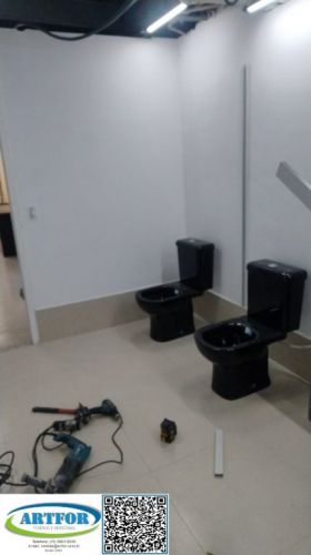 Divisórias Sanitárias de Baixo Custo Instaladas. Divisórias para Banheiros. 785406 Divisórias Sanitárias de Baixo Custo Instaladas. Divisórias para Banheiros. 785406