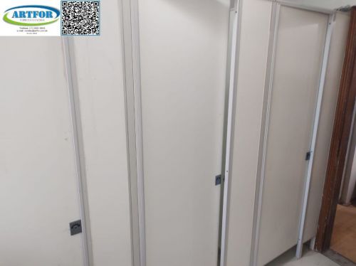 Divisórias Sanitárias Naval na Cor Cimento Queimado Divisórias para Banheiros. Artfor 770861