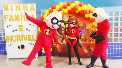 Evento Escola Colégio animação personagens vivos cosplay 576697