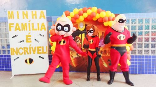 Evento Escola Colégio animação personagens vivos cosplay 576701