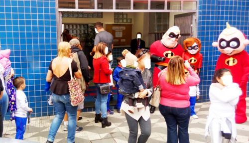 Evento Escola Colégio animação personagens vivos cosplay 576702