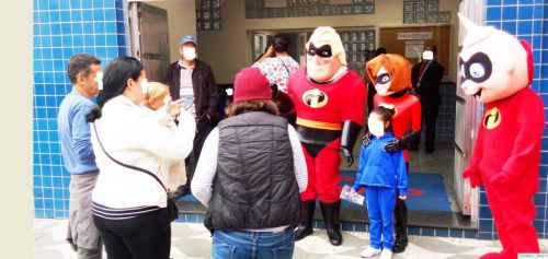 Evento Escola Colégio animação personagens vivos cosplay 576704