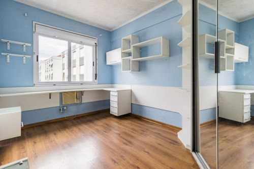 Excelente Apartamento Com 2 Dormitorios e 2 Garagens 743519