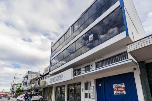 Excelente Apartamento Com 2 Dormitorios e 2 Garagens 743525