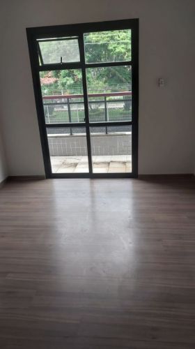 Excelente Apartamento em São Lourenço Mg com  194 m² 771071