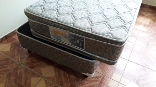 Excelente cama box  da marca Form Spuma  modelo Millenium Spring  701950