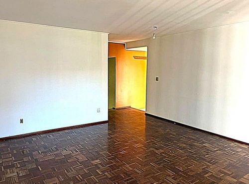 Excelente Casa Garagem Para 4 Carros 746702