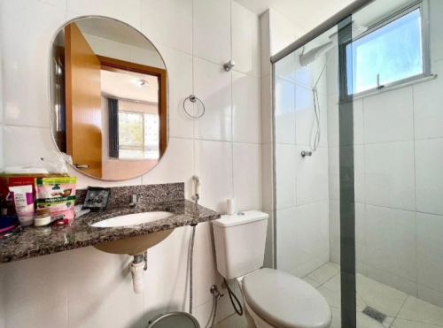 Excelente oportunidade Apartamento em prédio de esquina com 2 quartos 1 suíte janelas e varanda voltadas para a rua Garagem livre grande local perto da Av. Fleming Ufmg e da lagoa da Pampulha 774613