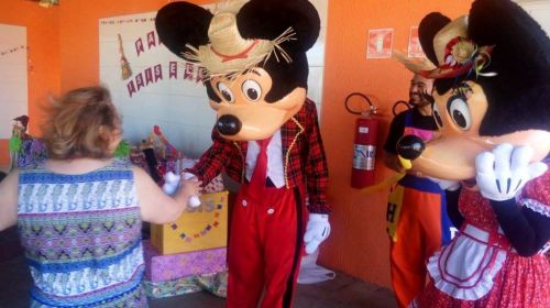 Festa Junina Mickey e Minnie Cover Personagens Vivos Animação Festas  328320