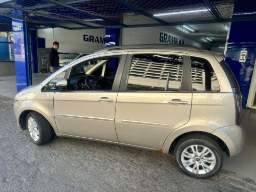 Fiat Idea Attractive 1.4 Flex 2014 749312