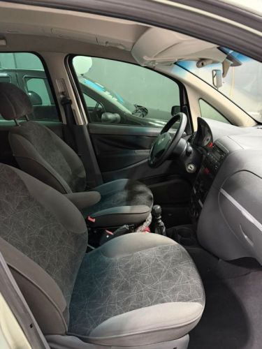 Fiat Idea Elx 1.4 Flex 2009  761610