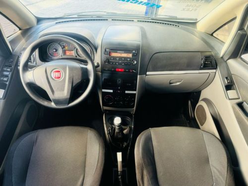 Fiat Idea Essece 1.6 Flex 2011 742212