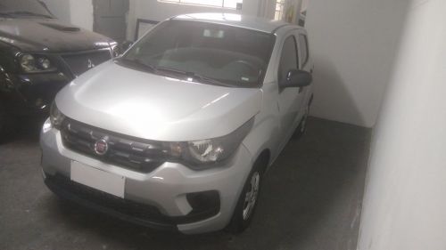 Fiat Mobi Easy 1.0 4p 2018 prata  768119