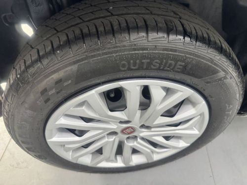 Fiat Palio Essence 1.6 Flex Dualogic 2013 752875