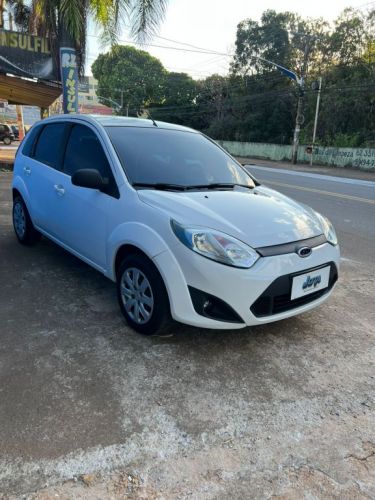 Ford Fiesta 2010  748031