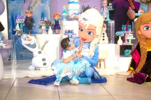 Frozen Elsa Anna Olaf personagens vivos 736898