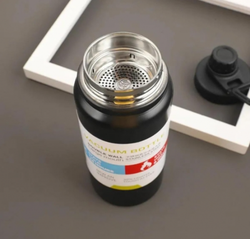 Garrafa De Agua Termica Gelada 800ml Em Aço Inox Antivazamento Com Infusor Com Alça Agua Quente ou Fria Para Academia Treino Caminhada Preta acesse esse. link https:amzn.to48qhorv 762344