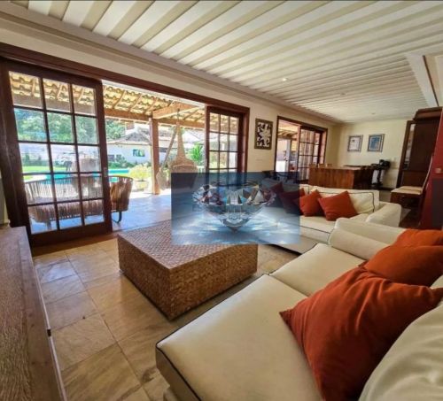 Geribá - Armação dos Buzios - Casa triplex de 04 quartos sendo 03 suítes com 478m2  756080