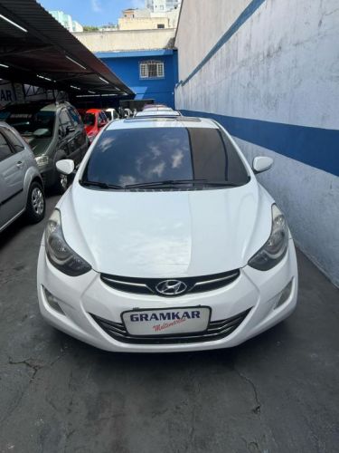 Hyundai Elantra Gls 1.8 Automático 2013 745372