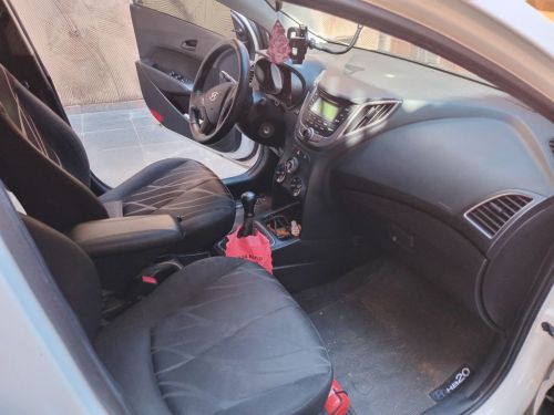 Hyundai Hb20 1.0 Comfort Plus 2015 Completo - Sem débitos -r$ 37.80000 768587