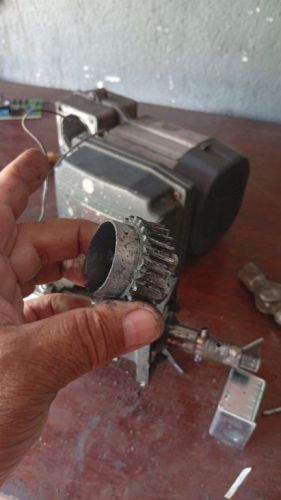 Instalação de Motor e Trava Anti-arrombamento em Portões na Praia Grande  747427